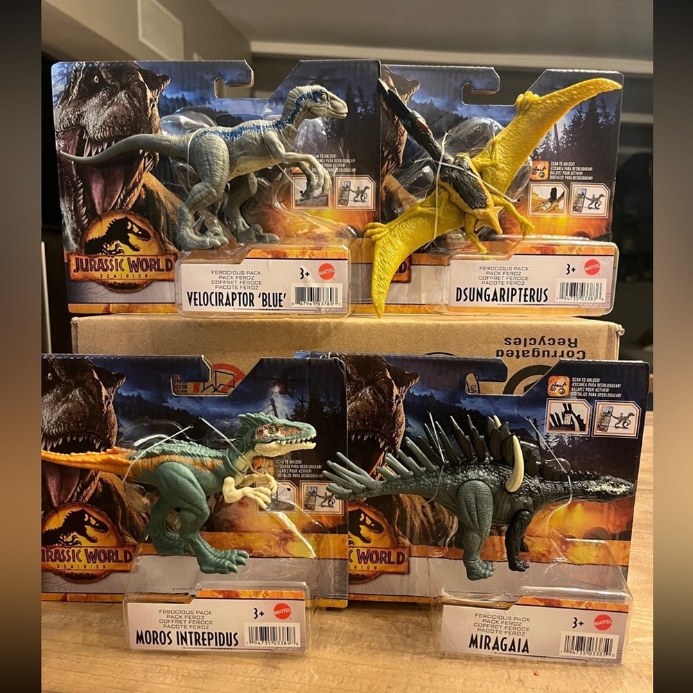 Jurassic World Dominion Dinosaurs Set of 4